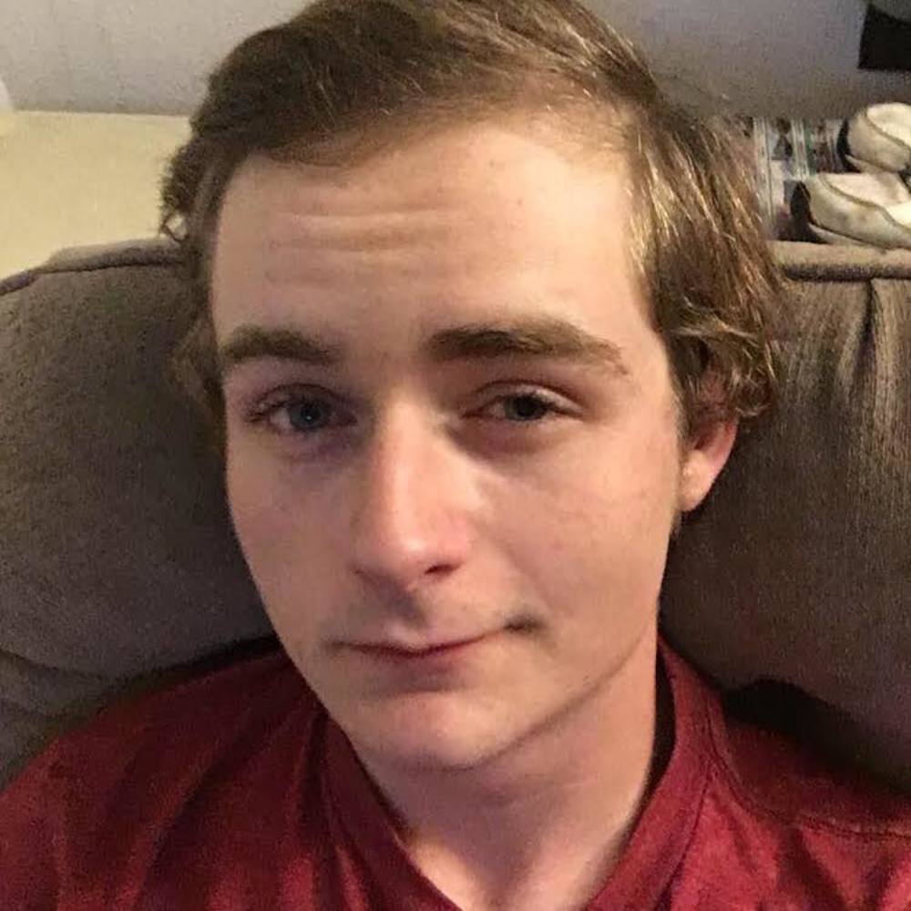 Meet your Posher, Logan